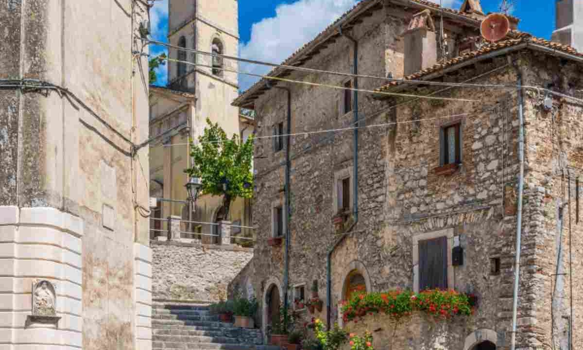 Borgo romantico vicino Roma